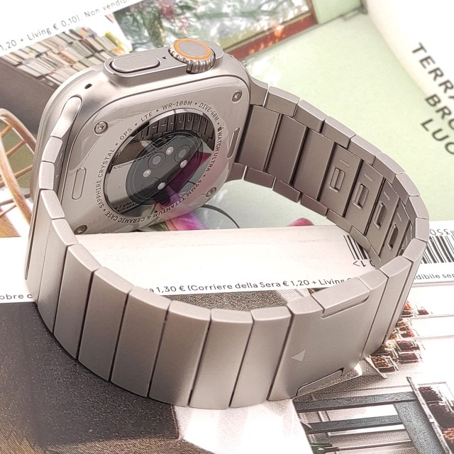 Apple Watch Magnetic Stainless Steel Link Bracelet - Magnus