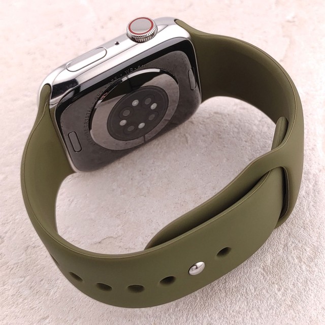 Silicone sport watch strap for Apple Watch - Varun | SMANIQUE