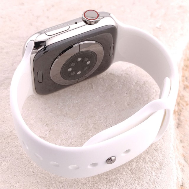 Silicone sport watch strap for Apple Watch - Varun | SMANIQUE