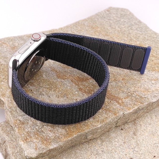 Cinturino sportivo in nylon con chiusura a strappo per Apple Watch - Saturno | SMANIQUE