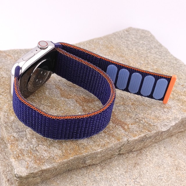 Sport-Uhrenarmband aus Nylon mit Haken-und-Flausch-Verschluss für Apple Watch - Saturno | SMANIQUE