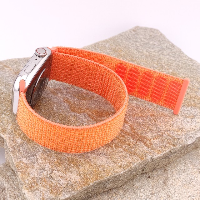 Sport-Uhrenarmband aus Nylon mit Haken-und-Flausch-Verschluss für Apple Watch - Saturno | SMANIQUE