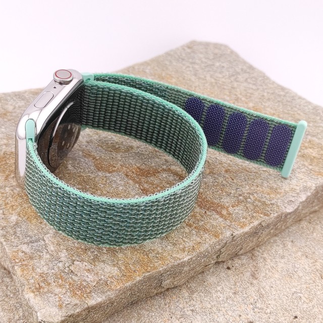 Cinturino sportivo in nylon con chiusura a strappo per Apple Watch - Saturno | SMANIQUE