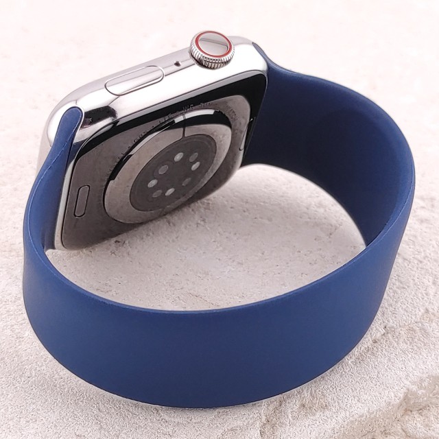 Elastic silicone watch band for Apple Watch - Andromeda | SMANIQUE