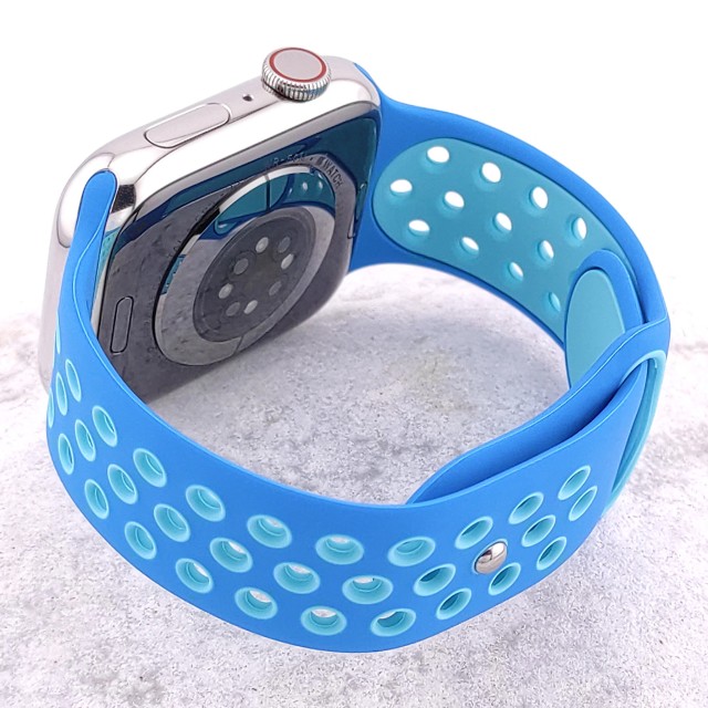 Breathable sport silicone watch strap for Apple Watch - Varun Sport | SMANIQUE