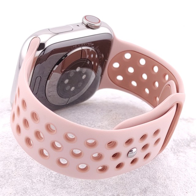 Breathable sport silicone watch strap for Apple Watch - Varun Sport | SMANIQUE