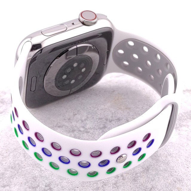 Breathable sport silicone watch strap for Apple Watch - Varun Sport | SMANIQUE
