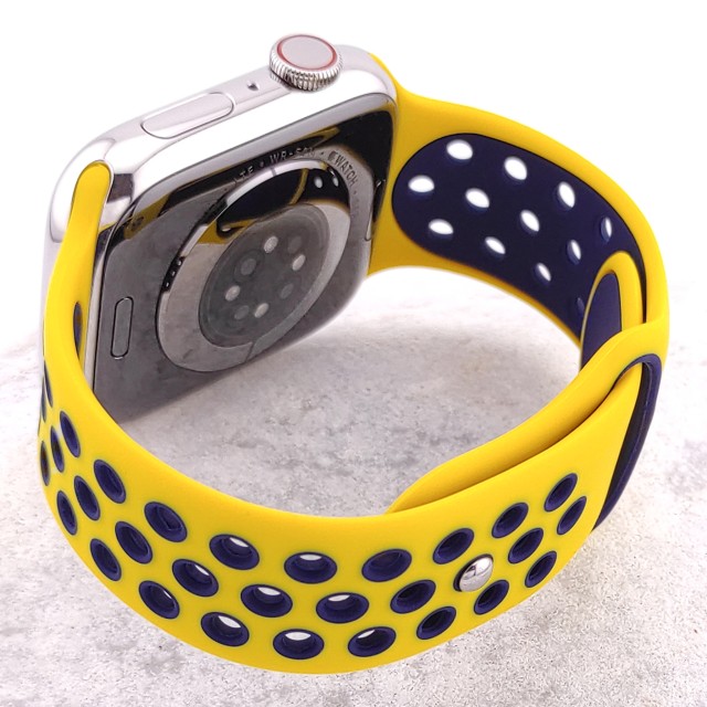 Breathable sport silicone watch strap for Apple Watch - Varun Sport | SMANIQUE